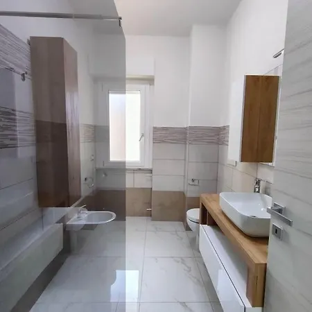 4 With 4 Private Bathrooms * Sassari
