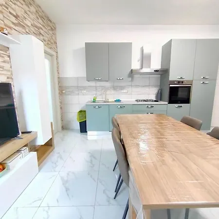 4 With 4 Private Bathrooms * Sassari
