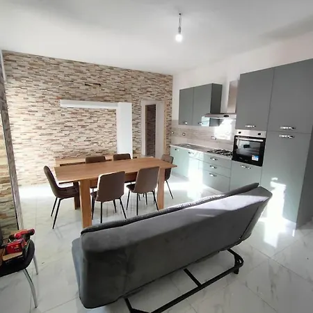 Apartment 4 With 4 Private Bathrooms Sassari