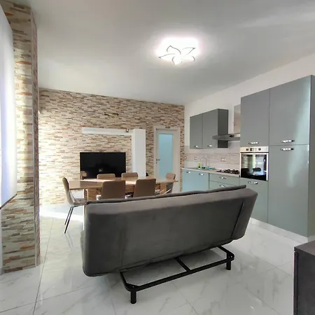 4 With 4 Private Bathrooms * Sassari